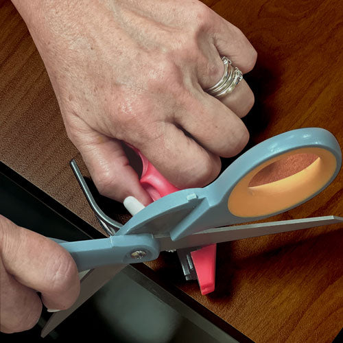 Accusharp Super Sharpener - Knife & Scissors Sharpener